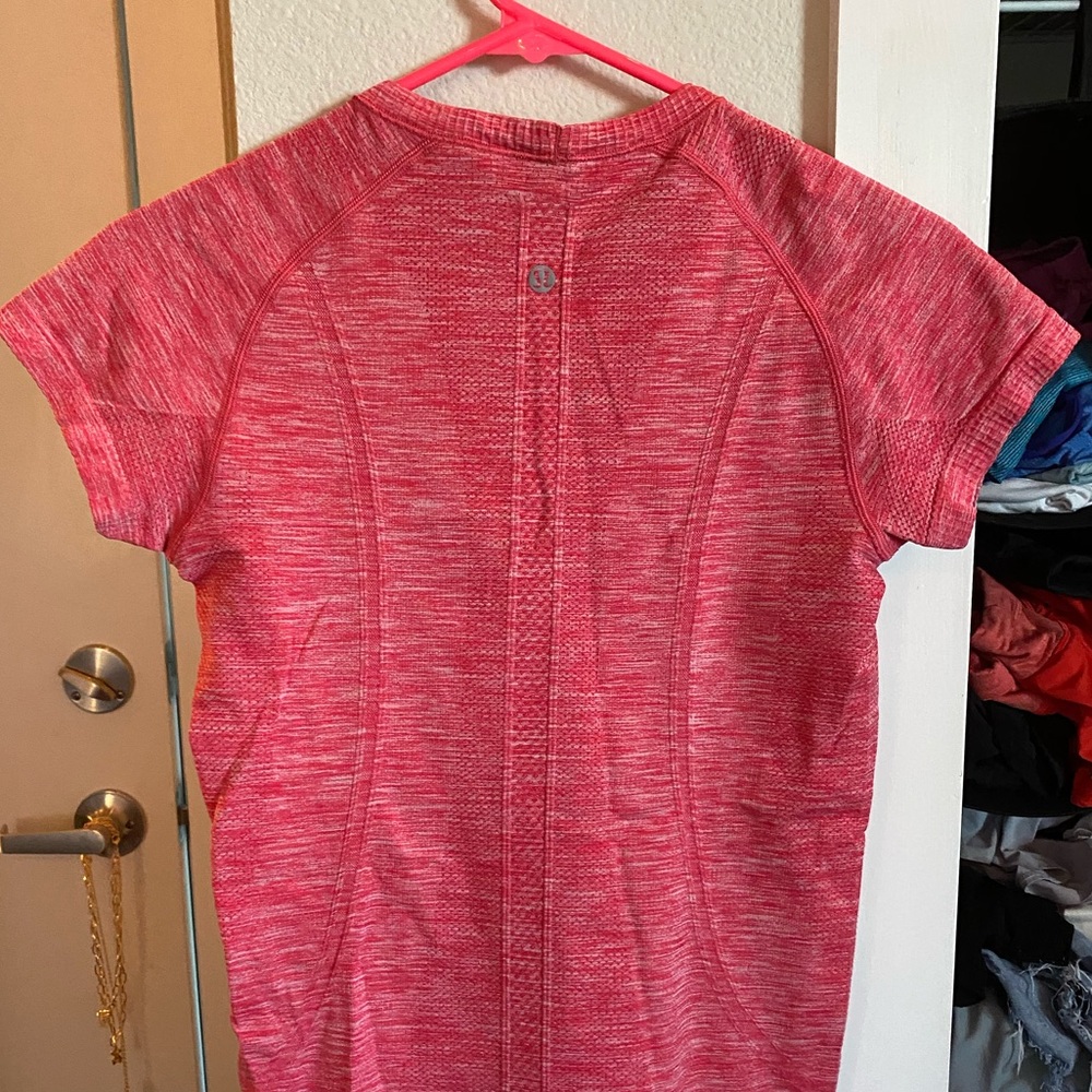Lululemon Swiftly Tech Top Size 6 - image 2